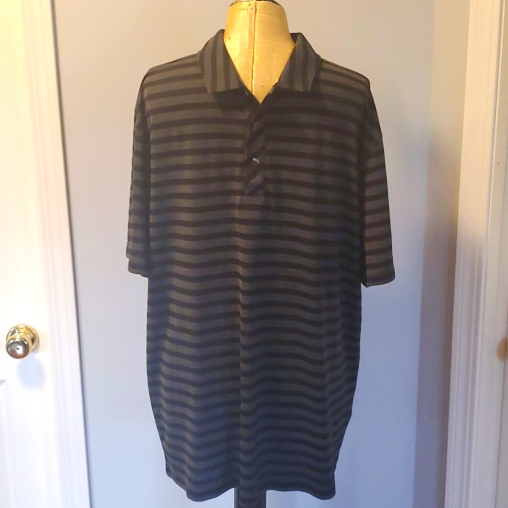 Puma golf mens polo size Large.